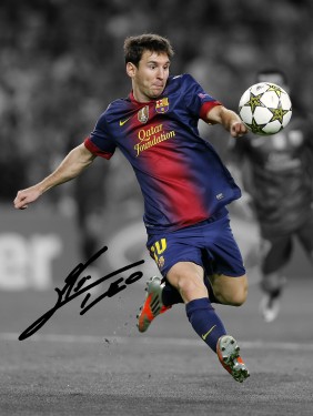 messi signed photo